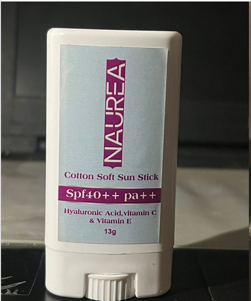 SUNSCREEN STICK